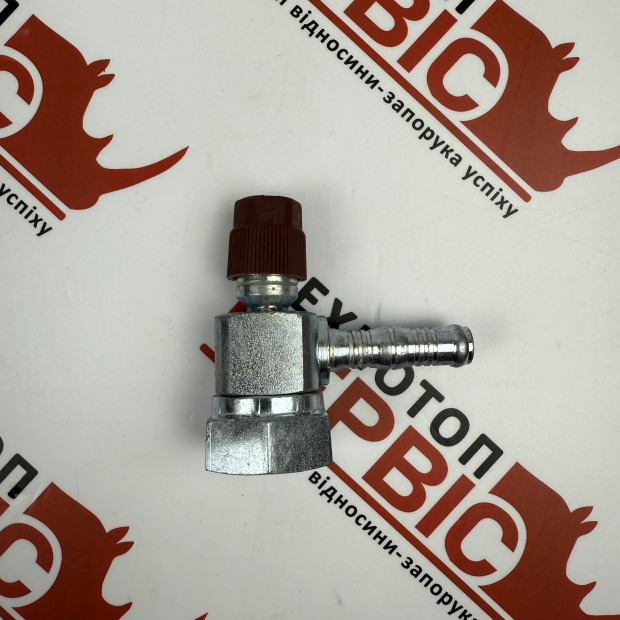 Фітинг 90 №8 діаметр 10мм з сервісним портом різьба 1