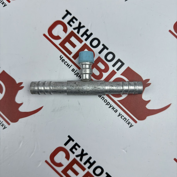 Фітинг з'єднувальний алюмінієвий №10 діаметр 13мм з сервісним портом (AC Parts), 811-03319